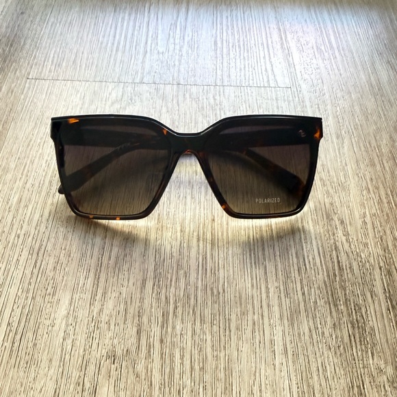quay australia level up tortoise brown square polarized sunglasses eyewear NEW
